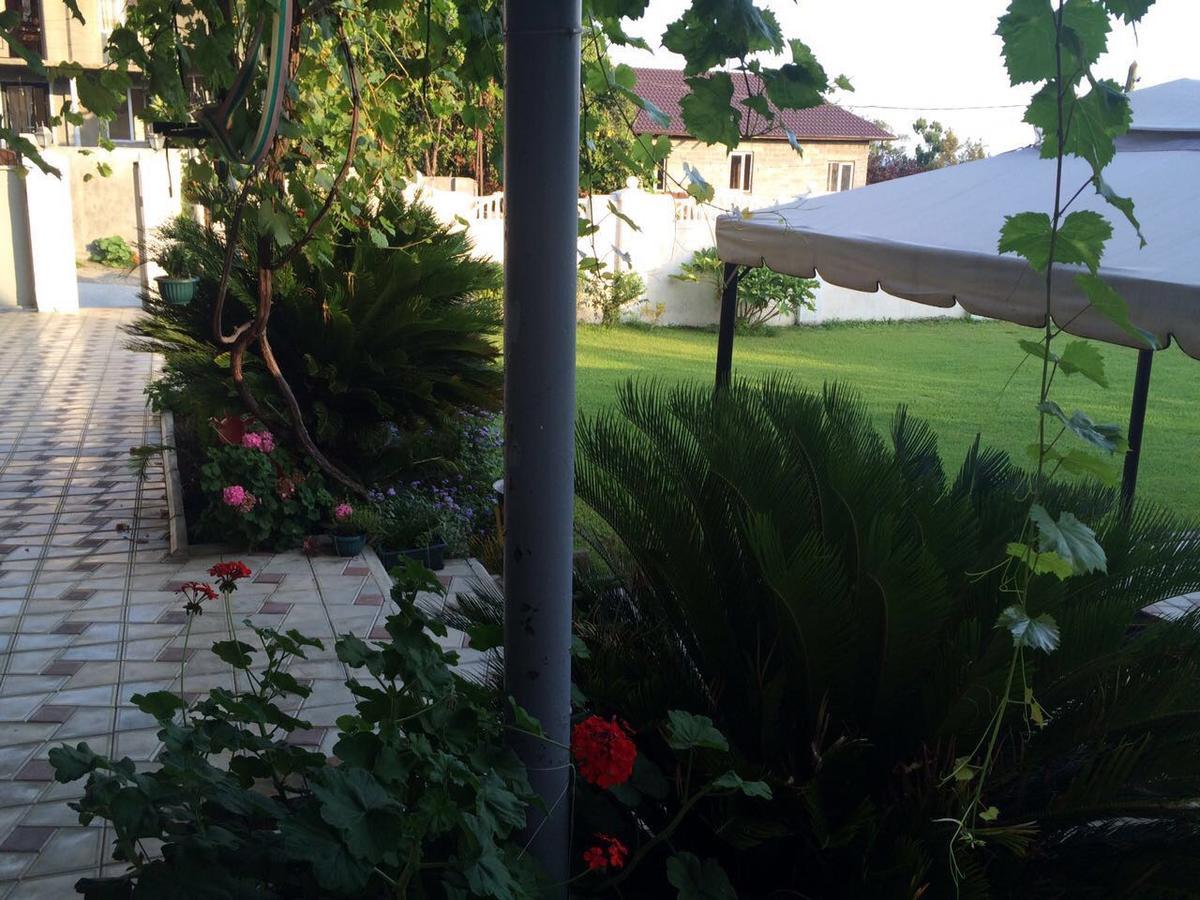 Guest House Liel Sukhumi Exterior photo
